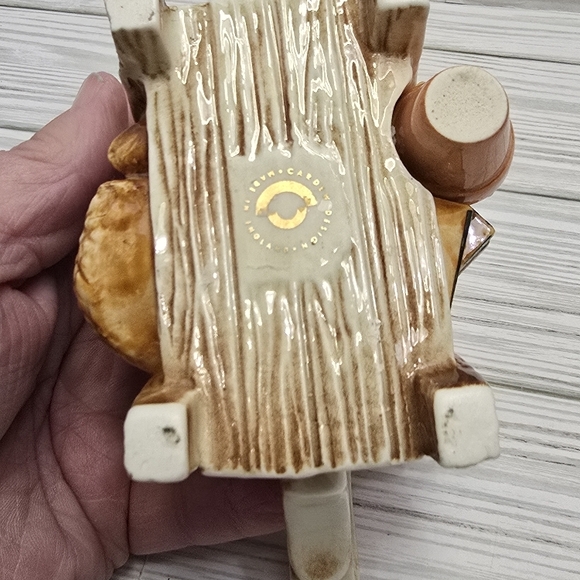 Cardew Design Gardeners Bench Miniature Teapot Hand Made In England Hand Painted - Picture 7 of 13